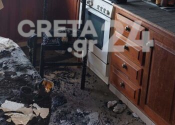 Νέα Τραγωδία: Γυναίκα κάηκε ζωντανή μετά από πυρκαγιά σε διαμέρισμα[Σοκαριστικές Εικόνες]