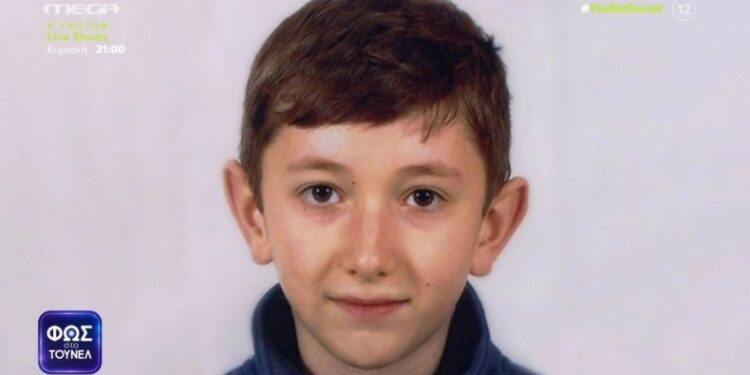 Alldaynews.gr Το ανεξιχνίαστο θρίλερ με τον μικρό Άλεξ: Τον σκότωσαν, τον κουβάλησαν με καρότσι και τον «έχτισαν» (vids)