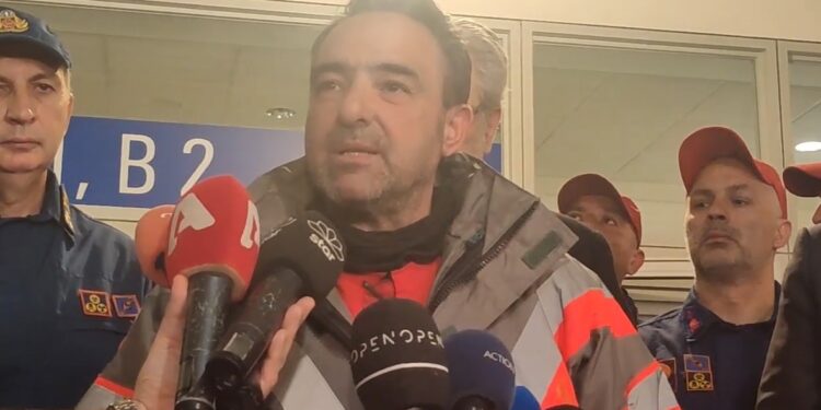 Alldaynews.gr Επέστρεψε στην Ελλάδα η ΕΜΑΚ – Οι πρώτες δηλώσεις: “Κάναμε αυτό που θα κάναμε στην πατρίδα μας” (video)