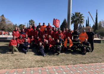 Καταχειροκροτήθηκαν οι εθελοντές της Ελληνικής Ομάδας Διάσωσης στην Κωνσταντινούπολη (video)