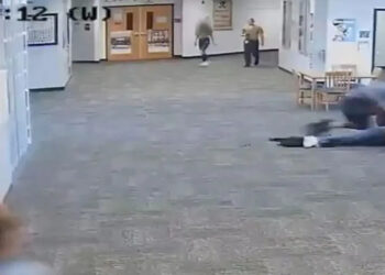 Alldaynews.gr Σοκαριστικός ξυλοδαρμός καθηγήτριας από μαθητή – Του πήρε το Nintendo