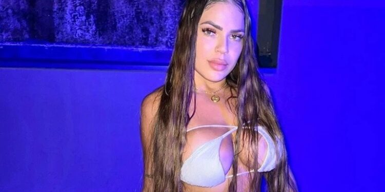 Alldaynews.gr Νεκρή influencer στο αυτοκίνητό της με 11 μαχαιριές – Συνελήφθη η καλύτερή της φίλη