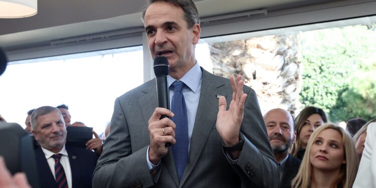 Alldaynews.gr Νέος προεκλογικός μποναμάς: Επίδομα 300 ευρώ για 150.000 συνταξιούχους ανακοίνωσε ο Κυριάκος Μητσοτάκης