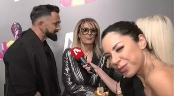 Alldaynews.gr Εύη Δρούτσα: Επικό σκηνικό με την Μαριάντα Πιερίδη on camera – “Σταμάτα μωρή να τρως” (video)