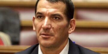 Alldaynews.gr «Με βλέπει από εκεί ψηλά…» – Συντετριμμένος ο Πύρρος Δήμας με το θάνατο που του στοίχισε