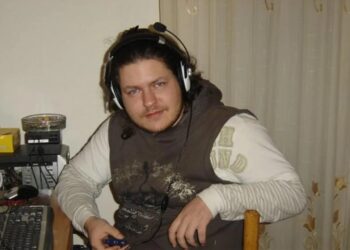 Έθαψαν τον γιο τους στο χωράφι: Η δολοφονία που συντάραξε το πανελλήνιο – Μητέρα και πατριός στραγγάλισαν τον 23χρονο