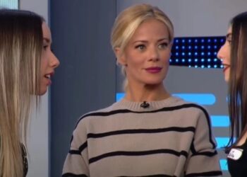 Επικό Ρουκ Ζουκ: Έψαχναν το αγγούρι και της είπε «κάθεσαι πάνω»: «Έχει διάφορες χρήσεις» συμπλήρωσε η Μακρυπούλια (video)