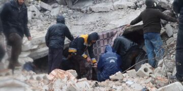 Alldaynews.gr Σεισμός στην Τουρκία: Η αραβική τεκτονική πλάκα μετακινήθηκε 3 μέτρα σε μήκος 150 χιλιομέτρων