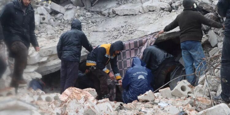 Alldaynews.gr Σεισμός στην Τουρκία: Η αραβική τεκτονική πλάκα μετακινήθηκε 3 μέτρα σε μήκος 150 χιλιομέτρων