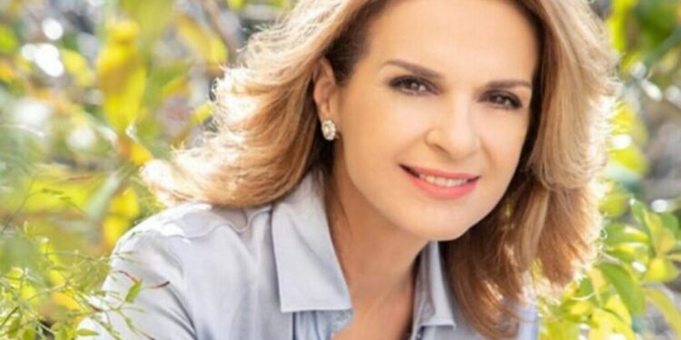 Πέγκυ Σταθακοπούλου: Κοντεύω τα 63, δεν έχω κάνει καμία αισθητική παρέμβαση