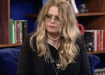 Πρόβλημα υγείας για την Ελένη Τσαλιγοπούλου: Ακύρωσε τις εμφανίσεις σε μουσική σκηνή