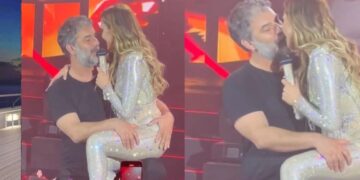 Alldaynews.gr Δέσποινα Βανδή: Ο Βασίλης Μπισμπίκης ανέβηκε στην πίστα και έδωσε… ρέστα – Το ζεϊμπέκικο και το φιλί