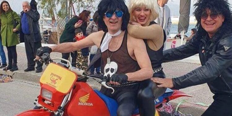 Alldaynews.gr Έλληνας δήμαρχος ντύθηκε Στάθης Ψάλτης και γκρέμισε το ελληνικό διαδίκτυο