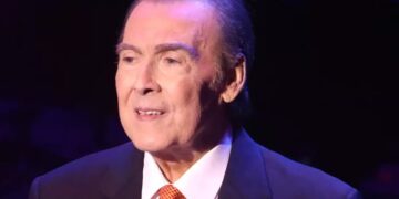 Alldaynews.gr Τόλης Βοσκόπουλος: Βγάζουν σε πλειστηριασμό τις βέρες από τον γάμο του!