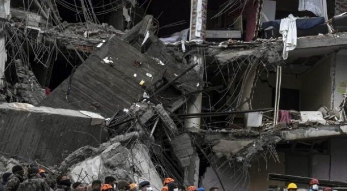 Alldaynews.gr Λέκκας από Τουρκία: «Δεν υπάρχει συντονισμός, επικρατεί χάος – Εξαιρετικά δύσκολες συνθήκες» (video)