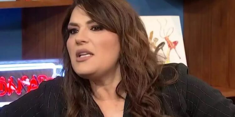 Alldaynews.gr Κατερίνα Ζαρίφη: «Μπήκα κι είδα τι φαγητό έκοψε η Ζαρίφη κι έχασε τα κιλά»