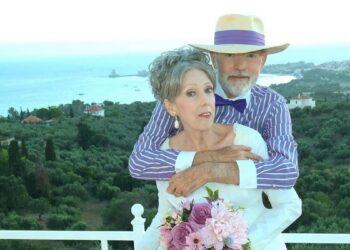 Πυκνό μυστήριο στη Μεθώνη: Η κόρη επιμένει ότι οι γονείς της αυτοκτόνησαν, παρά τις μαρτυρίες για το αντίθετο