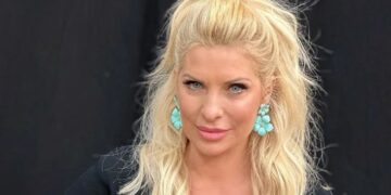 Alldaynews.gr Μενεγάκη: Η βάρβαρη γυμνάστρια, η επική τούμπα και η μελανιά στο σώμα της