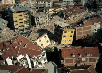 Σεισμός στην Τουρκία: Σοκαριστική εκτίμηση – «184.000 άνθρωποι είναι ακόμα εγκλωβισμένοι»