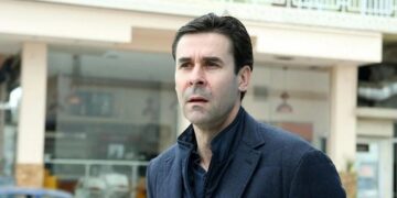 Alldaynews.gr «Δεν θέλουμε να έχουμε καμία σχέση μαζί του» λένε μητέρα και αδερφή του Βασίλη Τσιάρτα