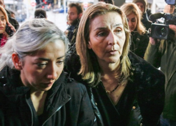 Δίκη Άλκη Καμπανού: «Ζώα, ζώα!» αναφώνησε η μητέρα του ακούγοντας από την ιατροδικαστή για τα τραύματά του