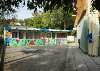 Θεσσαλονίκη: Ακρωτηριασμός 8χρονου σε σχολείο της Πολίχνης – Έκλεισε πόρτα πάνω στο χέρι του