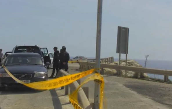 Alldaynews.gr Φρίκη στο Ρωμιό: Δολοφόνησε την 28χρονη σύντροφό του και είπε πως έπεσε από τα βράχια