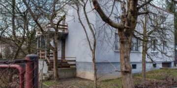 Alldaynews.gr Φρίκη: Ζούσε με τη νεκρή του μητέρα επί 13 χρόνια – Τον φώναζαν «βαμπίρ»