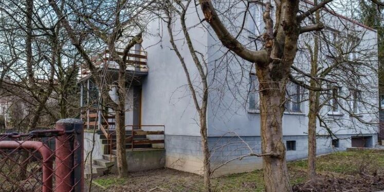 Alldaynews.gr Φρίκη: Ζούσε με τη νεκρή του μητέρα επί 13 χρόνια – Τον φώναζαν «βαμπίρ»