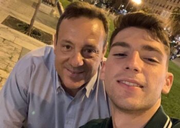 Τραγωδία στα Τέμπη-«Μπαμπά, έχω εγκλωβιστεί και γύρω μου βλέπω μόνο φλόγες»