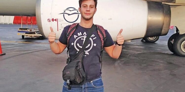 Τέμπη-Τραγωδία: Ο Μοναδικός Επιζών απο το βαγόνι του Θανάτου-Δίνει μάχη στη ΜΕΘ