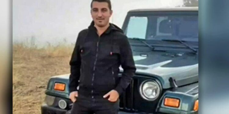 Τέμπη-Τραγωδία: «Πήγε στην Αθήνα για να κάνει πρόταση γάμου» – Συγκλονίζει ο πατέρας του Δημήτρη που σκοτώθηκε