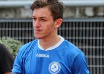 Ράγισαν καρδιές στην κηδεία του 22χρονου ποδοσφαιριστή Ιορδάνη Αδαμάκη