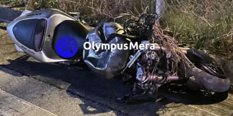 Alldaynews.gr Τραγωδία στην Κατερίνη: Με σβησμένα φώτα έκαναν κόντρες οι δύο νεαροί μοτοσικλετιστές που σκοτώθηκαν