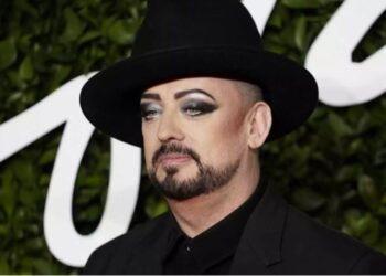 Θρηνεί ο Μπόι Τζορτζ: Πέθανε η μητέρα του-«Αντίο υπέροχη γυναίκα»