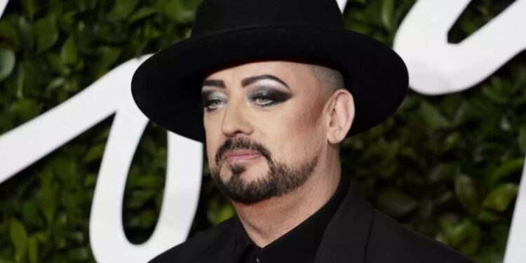 Θρηνεί ο Μπόι Τζορτζ: Πέθανε η μητέρα του-«Αντίο υπέροχη γυναίκα»