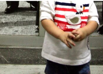 Ασύλληπτη Τραγωδία: Νεκρό 3χρονο παιδί από χλοοκοπτικό που οδηγούσε ο πατέρας του