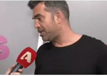 Στέφανος Κωνσταντινίδης: «Στο σπίτι κυκλοφορώ γυμνός, αν έρθει κανένας ντελιβεράς ….»