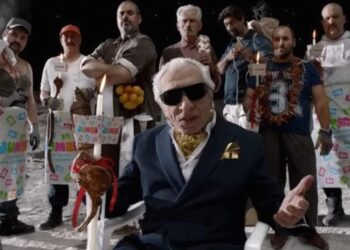 Γιατί οι vegans κάνουν επίθεση στα Jumbo – Η πιο κιτς και διχαστική διαφήμιση της χρονιάς είναι εδώ