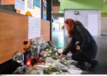 Σύγκρουση τρένων στα Τέμπη: «Αν έχεις φύγει, συγγνώμη» – Το συγκλονιστικό γράμμα προς αγνοούμενο επιβάτη