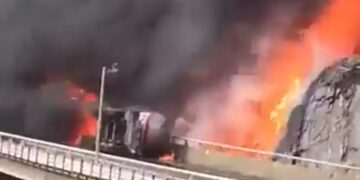 Alldaynews.gr 20 νεκροί σε τροχαίο με λεωφορείο που μετέφερε προσκυνητές στη Μέκκα – Σοκαριστικά πλάνα