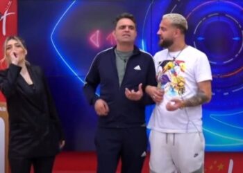 Τραγουδούν Μαζωνάκη στο αλβανικό Big Brother: Το video που έγινε viral