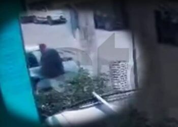 Βίντεο ντοκουμέντο: Η στιγμή που ο «δράκος» της Κηφισιάς επιτίθεται σε 8χρονη – Καρέ καρέ οι κινήσεις του