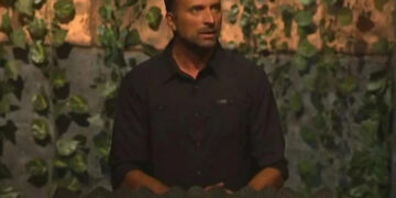 Alldaynews.gr Survivor: Τα τηλεφωνήματα του Γιωρίκα Πιλίδη σε Ελλάδα και ο Ηλίας Γκότσης που έτρωγε κατ’ εξακολούθηση και συστηματικά