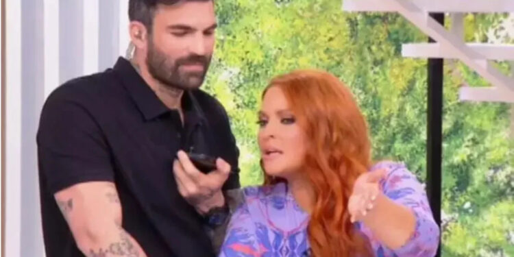 Χαμός στην εκπομπή της Χρηστίδου με Κωνσταντινίδη – “Διόρθωσε πρώτα τα δικά σας σούπερ και μετά τα δικά μας” (video)