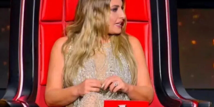 Alldaynews.gr The Voice: Άφωνη η Παπαρίζου – “Ξύνεσαι στη γκλίτσα του τσοπάνη”