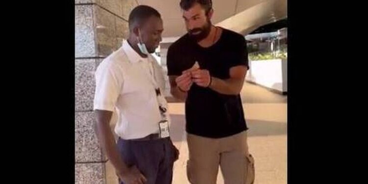 Alldaynews.gr Survivor All Star: Ο Γκότσης ανέβασε βίντεο για το πως… έκλεβε φαγητό – «Today food καλύβα»