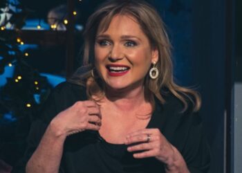 Η αποκάλυψη ηθοποιού για την εγκυμοσύνη της Καβογιάννη και η δικαιολογία για τα κιλά