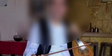 Alldaynews.gr Συνελήφθη γνωστός λυράρης για τον βιασμό ανήλικου αγοριού – Έχει ταυτοποιηθεί και ένας γιατρός