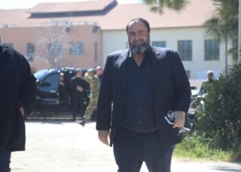 Μαρινάκης προς δημοσιογράφους: «Όλα τα σκα@@ μαζεμένα» (video)
